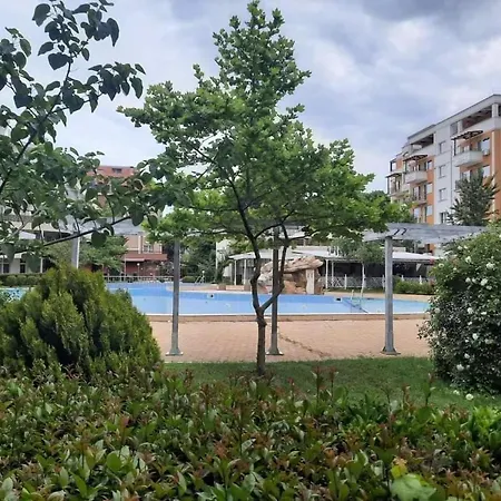 In Sunny Beach, Complex Sun Village, 80 Qm, 2 Bedrooms & Living Near To The Beach, Swimming Pool, Garden * Солнечный берег