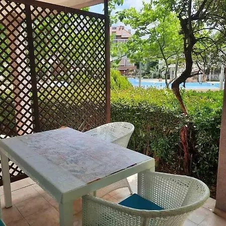 Apart Otel In Sunny Beach, Complex Sun Village, 80 Qm, 2 Bedrooms & Living Near To The Beach, Swimming Pool, Garden *
