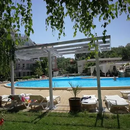 Apart Otel In Sunny Beach, Complex Sun Village, 80 Qm, 2 Bedrooms & Living Near To The Beach, Swimming Pool, Garden *